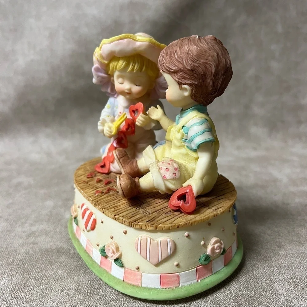 Vintage Wal-Mart music box Plays Let Me Call You Sweetheart